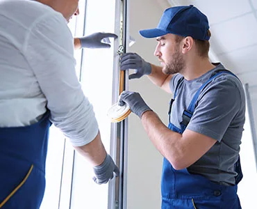 glass repair experts in Westchester, FL